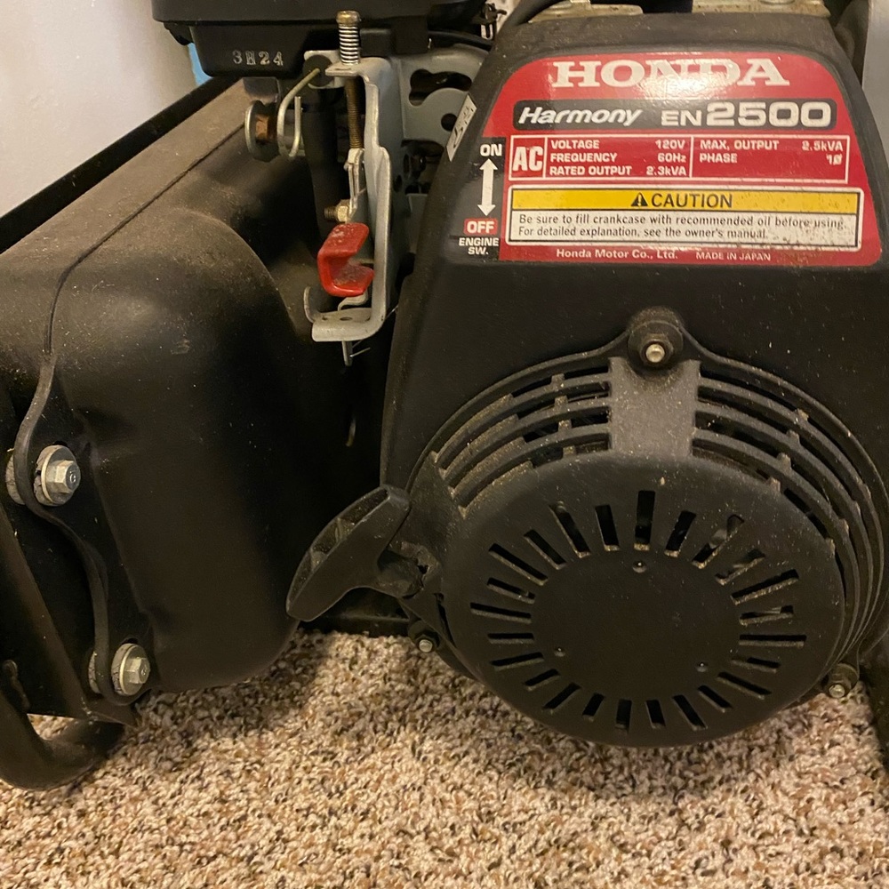 Generator free standing Honda 2500